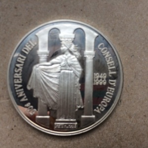 Реверс монеты Андорра, 10 динеров, 1999, 50 лет Европейскому совету