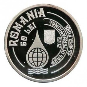Аверс монеты Румыния, 50 леев, 2003, Международный год чистой воды - Биосферный заповедник "Дельта Дуная". Кудрявый п…