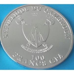 Аверс монеты Камерун, 100 франков, 2011, Беатификация Иоанна Павла II