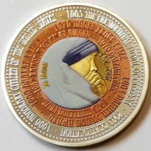 Реверс монеты Камерун, 100 франков, 2012, Мать Тереза