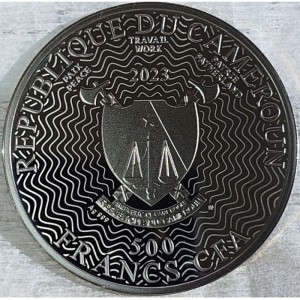 Аверс монеты Камерун, 500 франков, 2023, Солнечная система - Луна