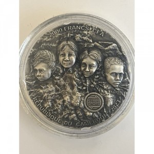 Аверс монеты Камерун, 2000 франков, 2023, Бунтарское время - Капоэйра