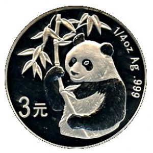 Реверс монеты Китай, 3 юаня, 2007, 25-я годовщина - монеты с пандой. Панда вырывает бамбук