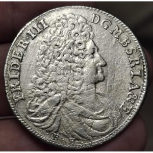 Аверс монеты Бранденбург-Пруссия, ⅔ талера, 1691-1694, Отметка МД "BH" - Минден, надпись разделена головой