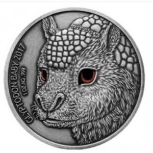 Реверс монеты Буркина-Фасо, 1000 франков, 2017, Детеныш глиптодона