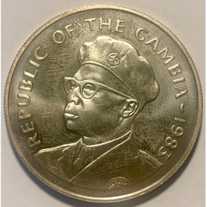 Аверс монеты Гамбия, 20 даласи, 1983, Год разведчика