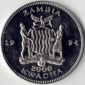 Аверс монеты Замбия, 2000 квач, 1994, Чемпионат мира по футболу 1994 /3 футболиста/