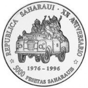 Реверс монеты Западная Сахара, 5000 песет, 1996, 20 лет провозглашению Республики /Бойцы Полисарио в джипе/