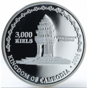 Аверс монеты Камбоджа, 3000 риелей, 2006, Сокровища фараонов - Нефертити