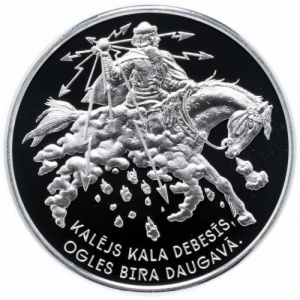 Аверс монеты Латвия, 5 евро, 2017, Народные песни - "Кузнец кует на небе"