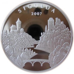 Реверс монеты Латвия, 1 лат, 2007, Сигулда