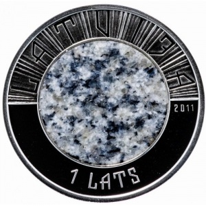 Аверс монеты Латвия, 1 лат, 2011, Каменная монета