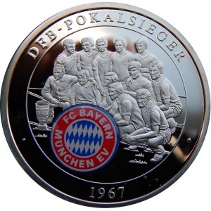 Реверс монеты Либерия, 1 доллар, 2002, Кубок DFB 1967