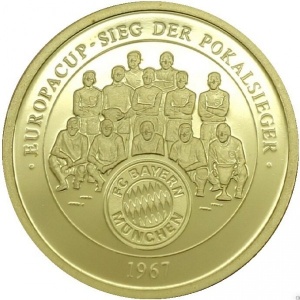 Реверс монеты Либерия, 1 доллар, 2002, Кубок обладателей кубков УЕФА 1967