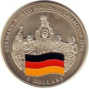 Реверс монеты Либерия, 5 долларов, 2005, Чемпионат мира по футболу 2006, Германия /команда с кубком/