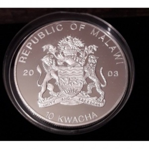 Аверс монеты Малави, 10 квач, 2003, Антилопы Африки - Саблероговая антилопа