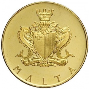Аверс монеты Мальта, 50 лир, 1973, Кастильское подворье