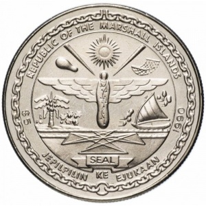 Аверс монеты Маршалловы Острова, 5 долларов, 1990, Героям битвы за Британию