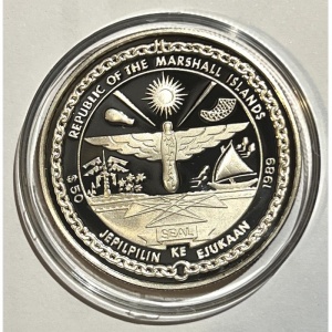 Аверс монеты Маршалловы Острова, 50 долларов, 1989, Первая посадка на Марс
