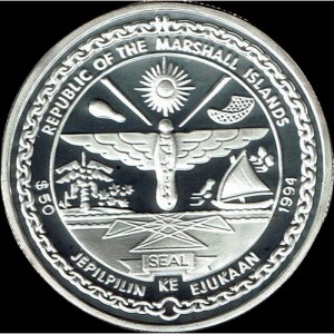 Аверс монеты Маршалловы Острова, 50 долларов, 1994, 25 лет первому человеку на луне