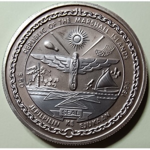 Аверс монеты Маршалловы Острова, 50 долларов, 1994, Героям высадки в Нормандии