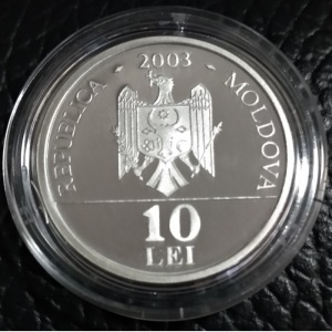 Аверс монеты Молдавия, 10 леев, 2003, Красная книга Молдовы - Чёрный аист
