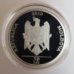Аверс монеты Молдавия, 50 леев, 2010, Традиционные музыкальные инструменты