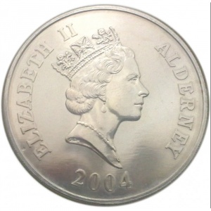 Аверс монеты Олдерни, 5 фунтов, 2004, Локомотивы - Ракета