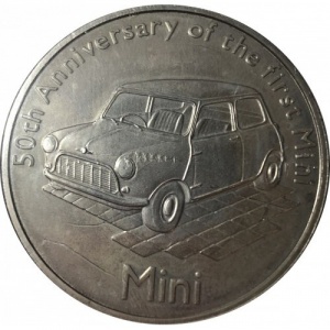 Реверс монеты Олдерни, 5 фунтов, 2009, 50 лет выпуска Mini
