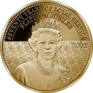 Реверс монеты Острова Питкэрн, 1 крона, 2022, 70 лет восшествия на престол королевы Елизаветы II. Портрет 2002 года