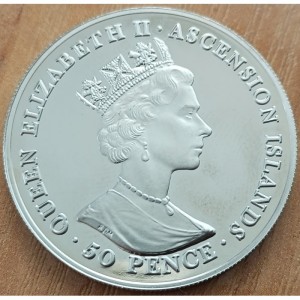 Аверс монеты Остров Вознесения, 50 пенсов, 2006, 80 лет со дня рождения Королевы Елизаветы II