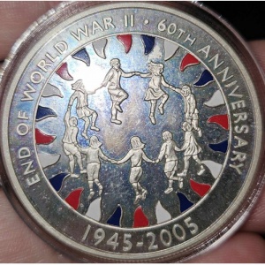 Реверс монеты Остров Вознесения, 50 пенсов, 2005, 60 лет окончанию Второй мировой войны