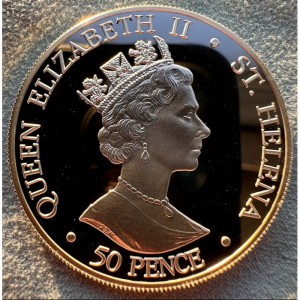Аверс монеты Остров Святой Елены, 50 пенсов, 2001, 100 лет со дня смерти Королевы Виктории