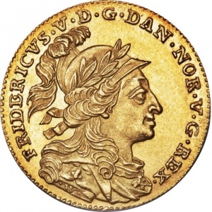Аверс монеты Дания, 12 марок, 1757-1758, Фредерик V со шлемом на аверсе