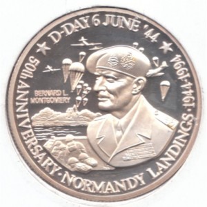 Реверс монеты Тёркс и Кайкос, 20 крон, 1994, 50 лет высадке в Нормандии 6 июня. Бернард Лоу Монтгомери