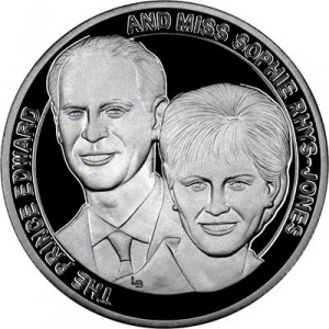 Реверс монеты Тёркс и Кайкос, 20 крон, 1999, Свадьба Принца Эдварда и Софи Рис-Джонс /Эдвард и Софи/